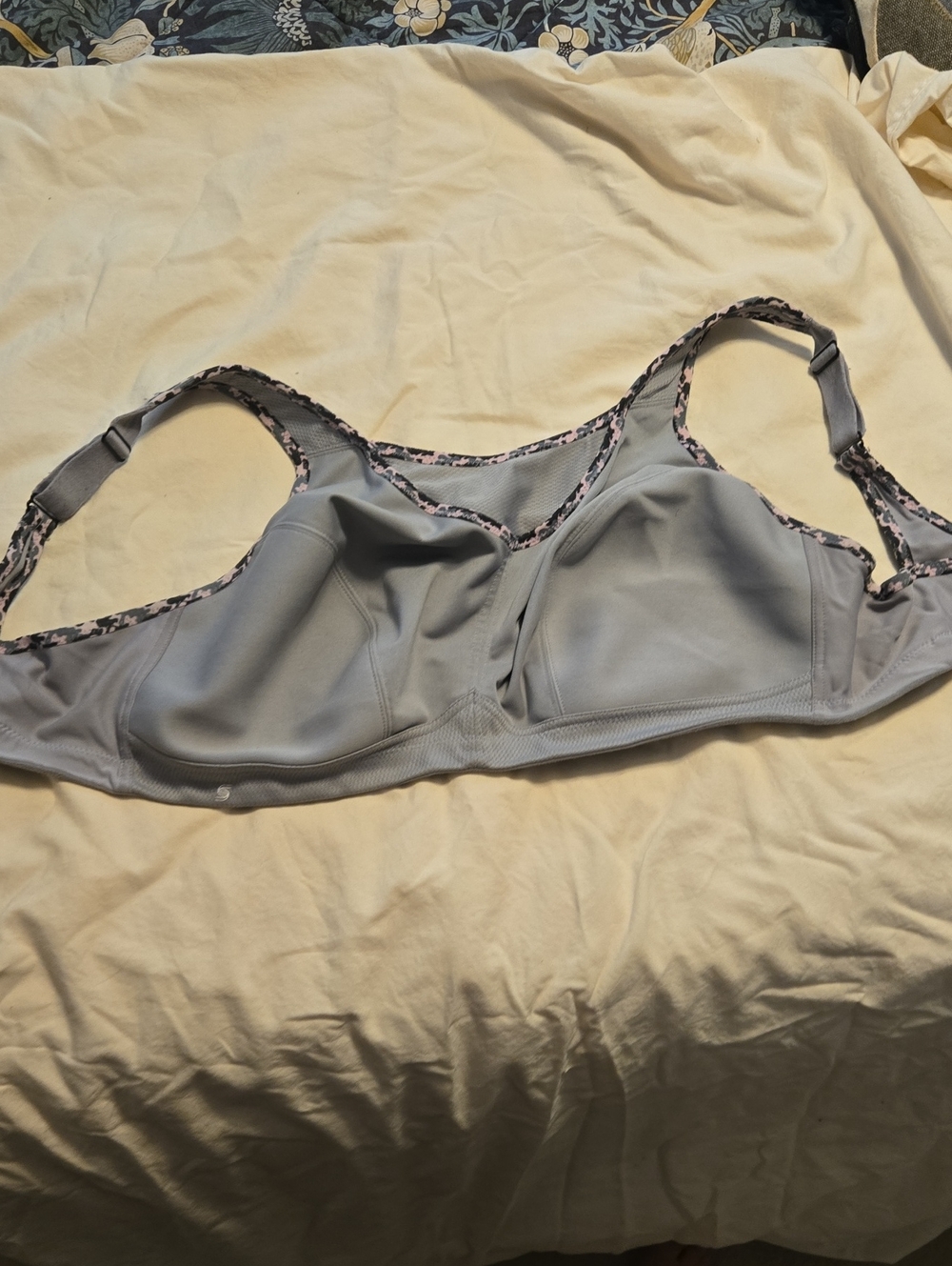 Glamorise No Bounce Camisole Gray  Sports Bra Wireless 40 DD